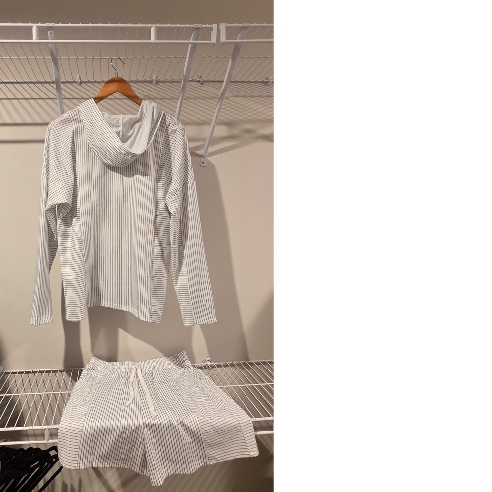 Exclusive White Striped Lounge Set Hoodie & Shorts Womens XL NWT